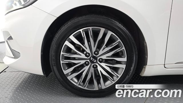 Kia K7 из Кореи Encar