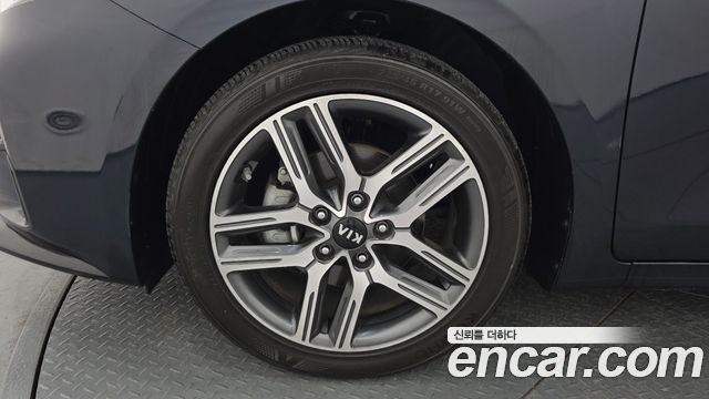 Kia K3 из Кореи Encar