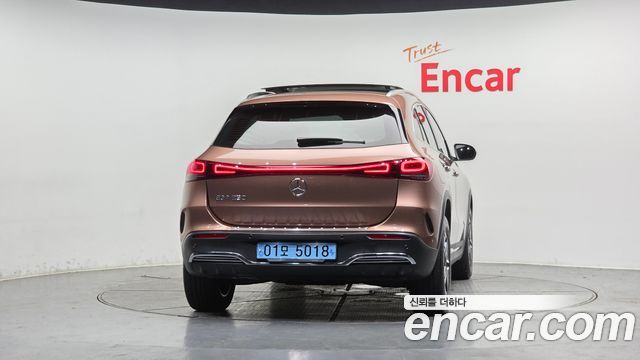 Mercedes-Benz EQA EQA250 AMG Package Plus — пробег 31 688 км — фото 4 из 5