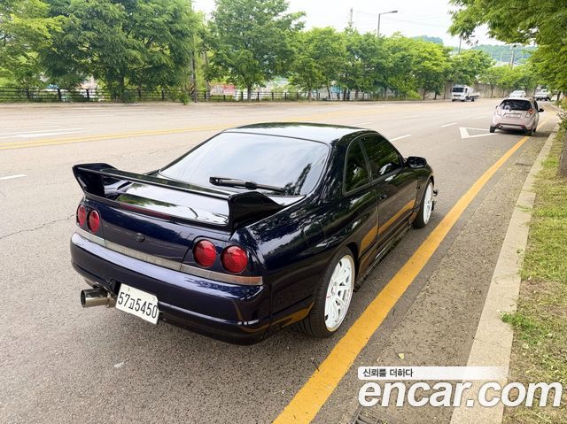 Nissan Skyline GTR R33 — пробег 81 000 км