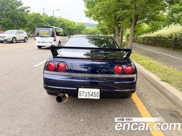 Nissan Skyline GTR R33 — пробег 81 000 км