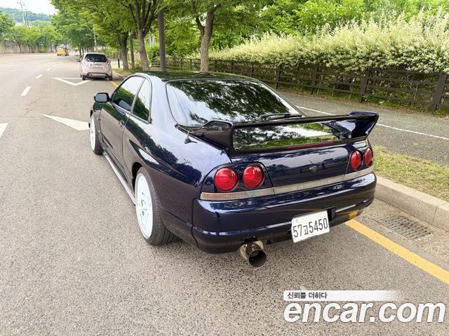 Nissan Skyline GTR R33 — пробег 81 000 км