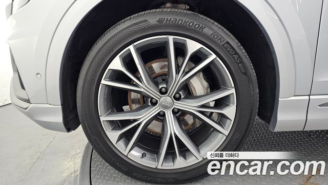 Audi Q8 из Кореи Encar