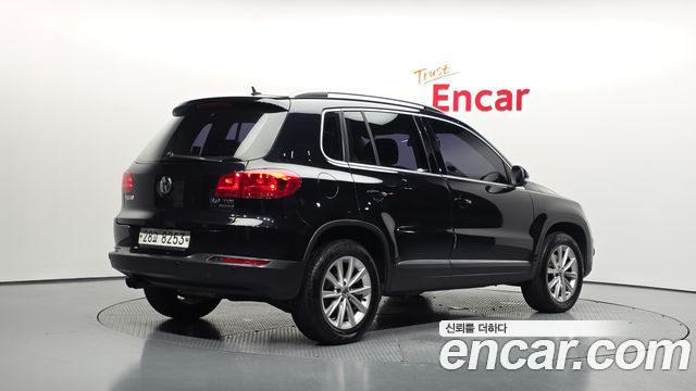 Volkswagen Tiguan 2.0 TDI Comfort 5N — пробег 141 336 км — фото 2 из 5
