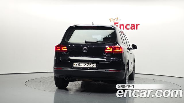 Volkswagen Tiguan 2.0 TDI Comfort 5N — пробег 141 336 км — фото 4 из 5