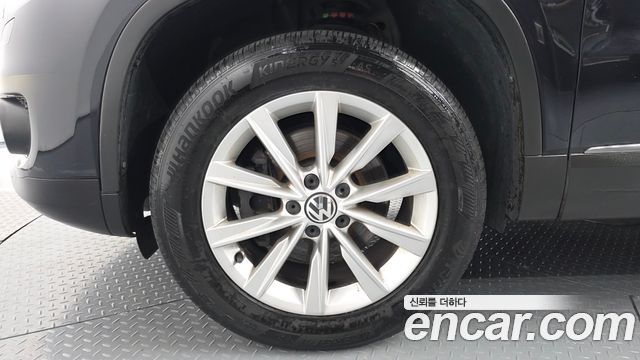 Volkswagen Tiguan 2.0 TDI Comfort 5N — пробег 141 336 км — фото 5 из 5
