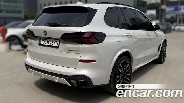 BMW X5 xDrive 50e M Sport — пробег 1 500 км — фото 2 из 5