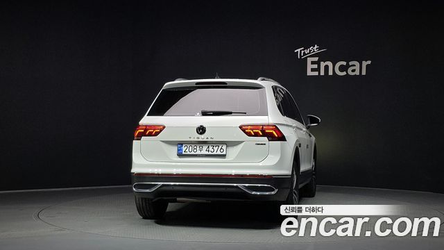 Volkswagen Tiguan 2.0 TDI 4Motion Prestige — пробег 111 763 км — фото 4 из 5