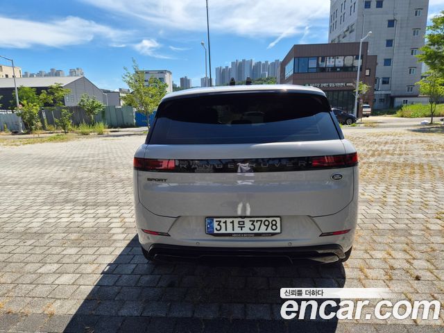 Land Rover Range Rover Sport D300 HSE Dynamic — пробег 56 000 км — фото 4 из 5