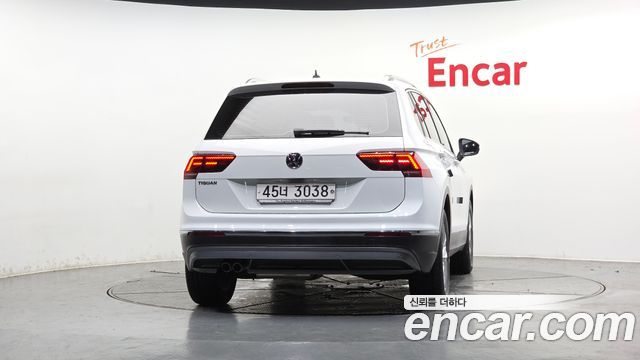 Volkswagen Tiguan из Кореи Encar