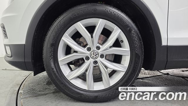 Volkswagen Tiguan из Кореи Encar