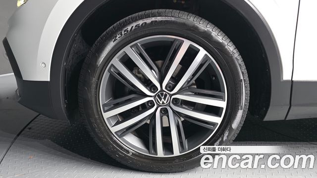 Volkswagen Tiguan из Кореи Encar