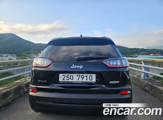 Jeep Cherokee из Кореи Encar