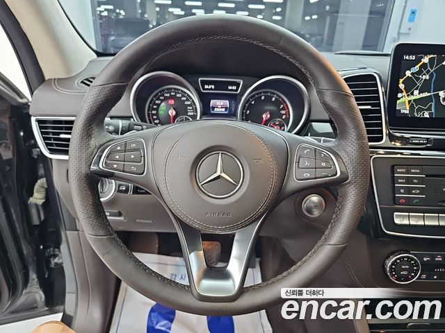 Mercedes-Benz GLS-Class GLS500 4MATIC — пробег 233 312 км — фото 5 из 5