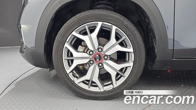 Kia Seltos из Кореи Encar
