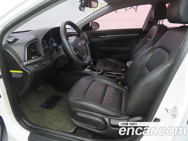 Hyundai AVANTE из Кореи Encar