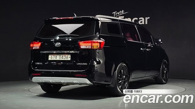 Kia Carnival 7-seater Limousine President — пробег 114 522 км — фото 2 из 5