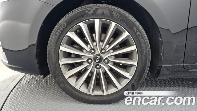 Kia K7 из Кореи Encar