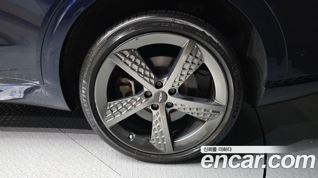 Genesis GV70 из Кореи Encar