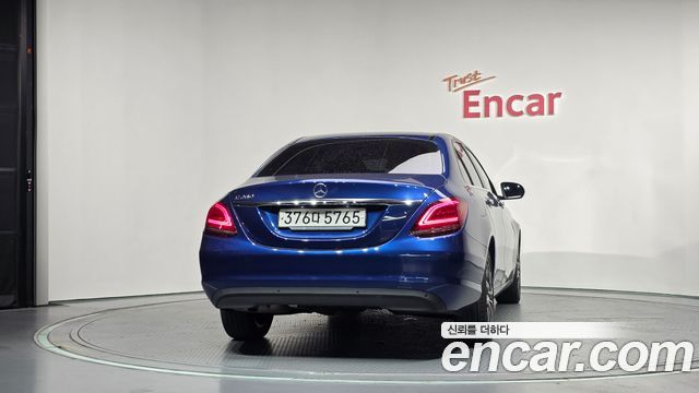 Mercedes-Benz C-Class из Кореи Encar