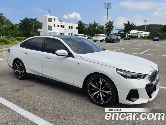 BMW 5-Series 530i xDrive M Sport — пробег 17 644 км — фото 4 из 5