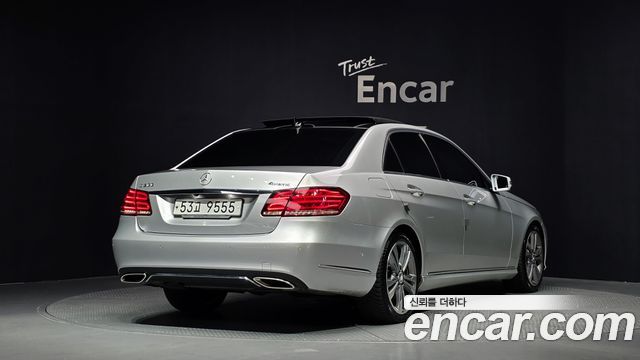 Mercedes-Benz E-Class E300 4MATIC Avantgarde — пробег 133 438 км — фото 2 из 5