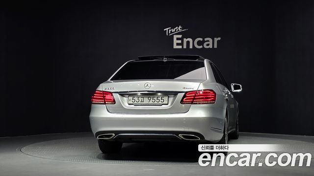 Mercedes-Benz E-Class E300 4MATIC Avantgarde — пробег 133 438 км — фото 4 из 5
