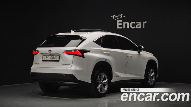 Lexus NX из Кореи Encar