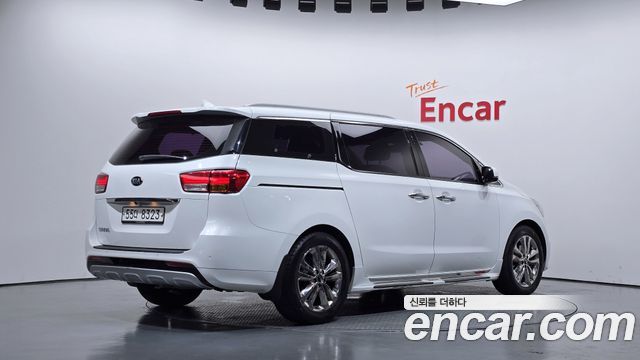 Kia Carnival из Кореи Encar