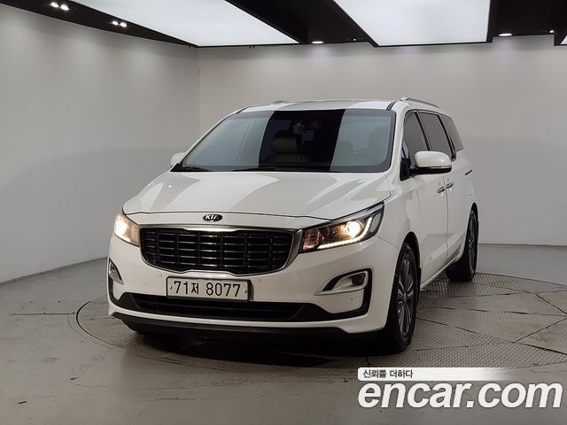 Kia Carnival 11-Seater Prestige — пробег 253 277 км — фото 3 из 5