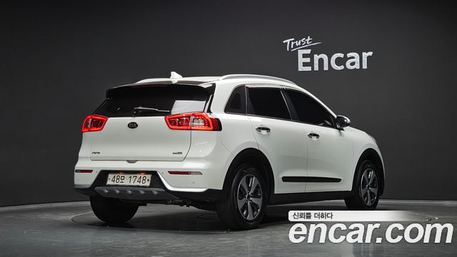 Kia Niro из Кореи Encar