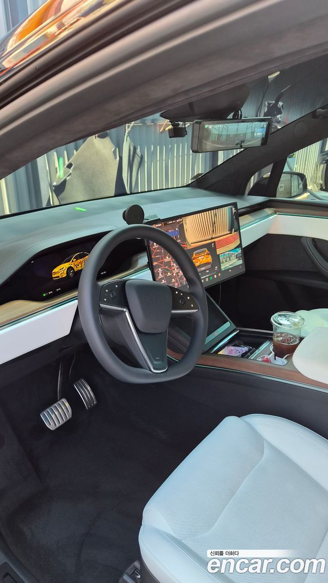Tesla Model X Long Range — пробег 2600 км
