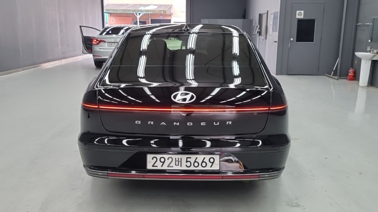 Hyundai Grandeur из Кореи Encar