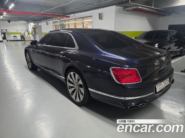 Bentley Flying Spur 4.0 — пробег 77 746 км — фото 2 из 5