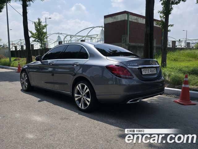 Mercedes-Benz C-Class из Кореи Encar