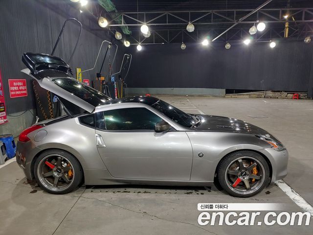 Nissan 370Z 3.7 Coupe Z34 — пробег 185 000 км