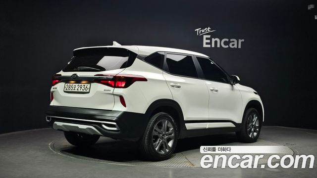Kia Seltos из Кореи Encar