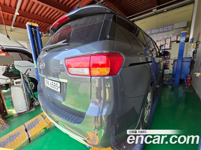 Kia Carnival из Кореи Encar