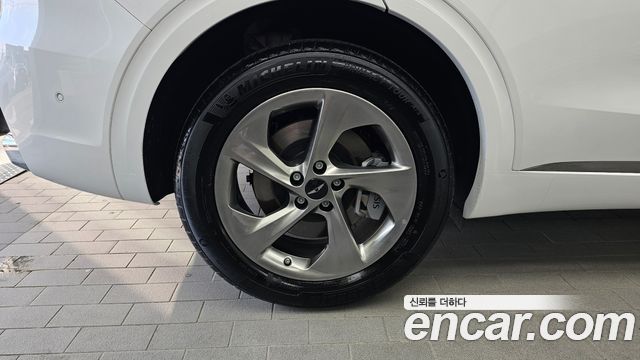 Genesis GV70 из Кореи Encar