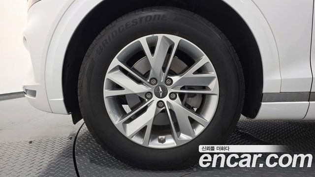 Genesis GV70 из Кореи Encar
