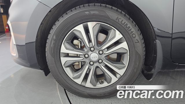 Kia Carnival 9-Seater Luxury — пробег 230 393 км — фото 5 из 5