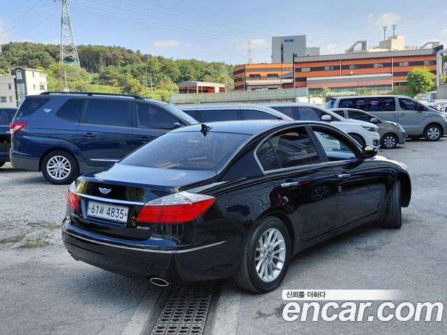 Hyundai Genesis из Кореи Encar