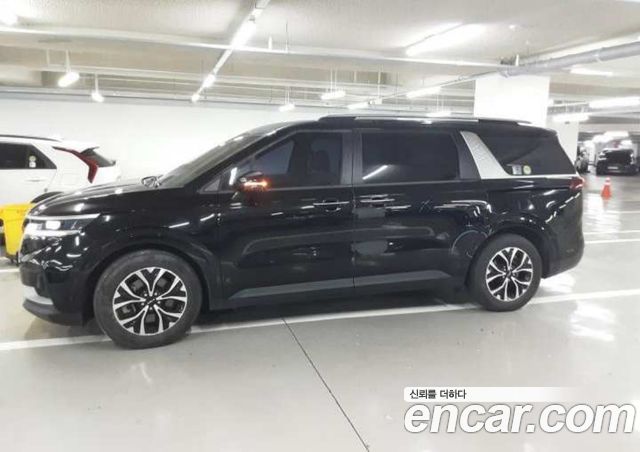 Kia Carnival 9-Seater Prestige — пробег 103683 км
