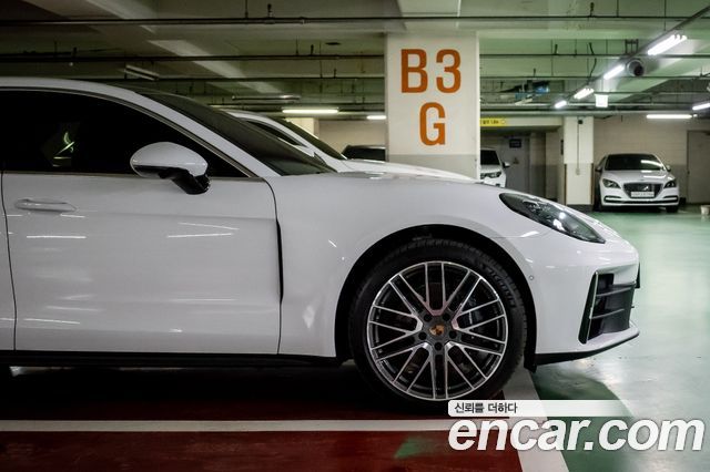 Porsche Panamera 2.9 AWD — пробег 1969 км