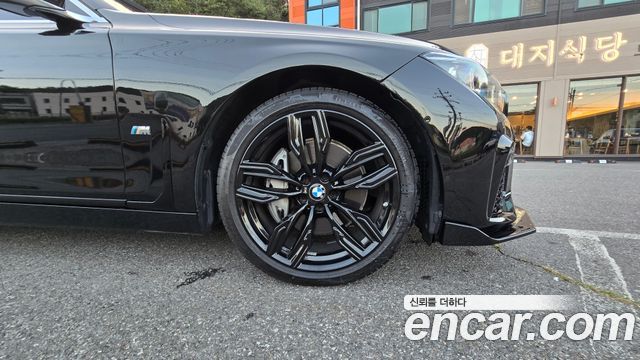 BMW 7-Series 740Li xDrive M Sport Package — пробег 104000 км