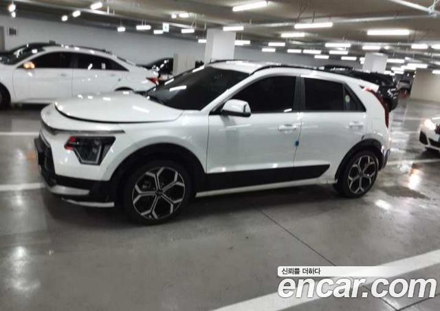 Kia Niro Trendy — пробег 98793 км