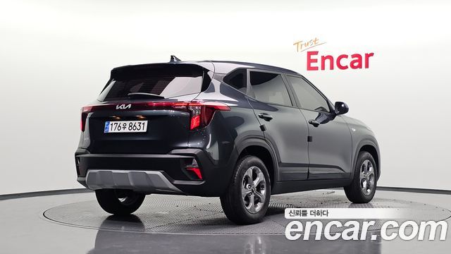 Kia Seltos из Кореи Encar