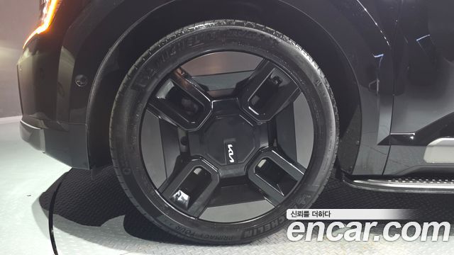Kia EV9 Long Range 4WD GT Line — пробег 76550 км