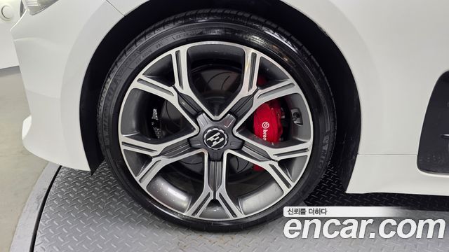 Kia Stinger из Кореи Encar