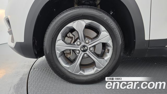 Kia Seltos из Кореи Encar